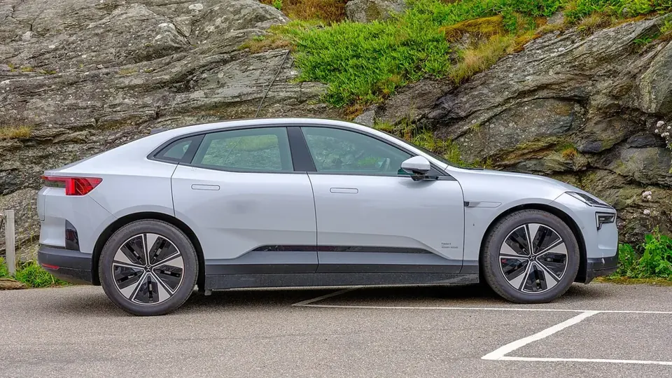 Polestar 4