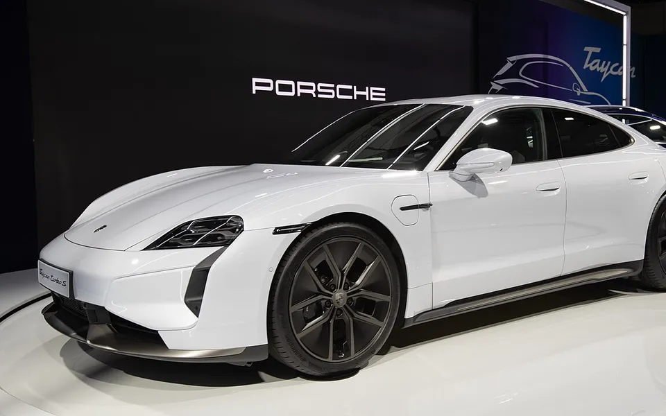Porsche Taycan