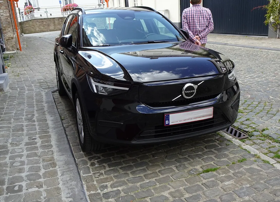 Volvo EX40